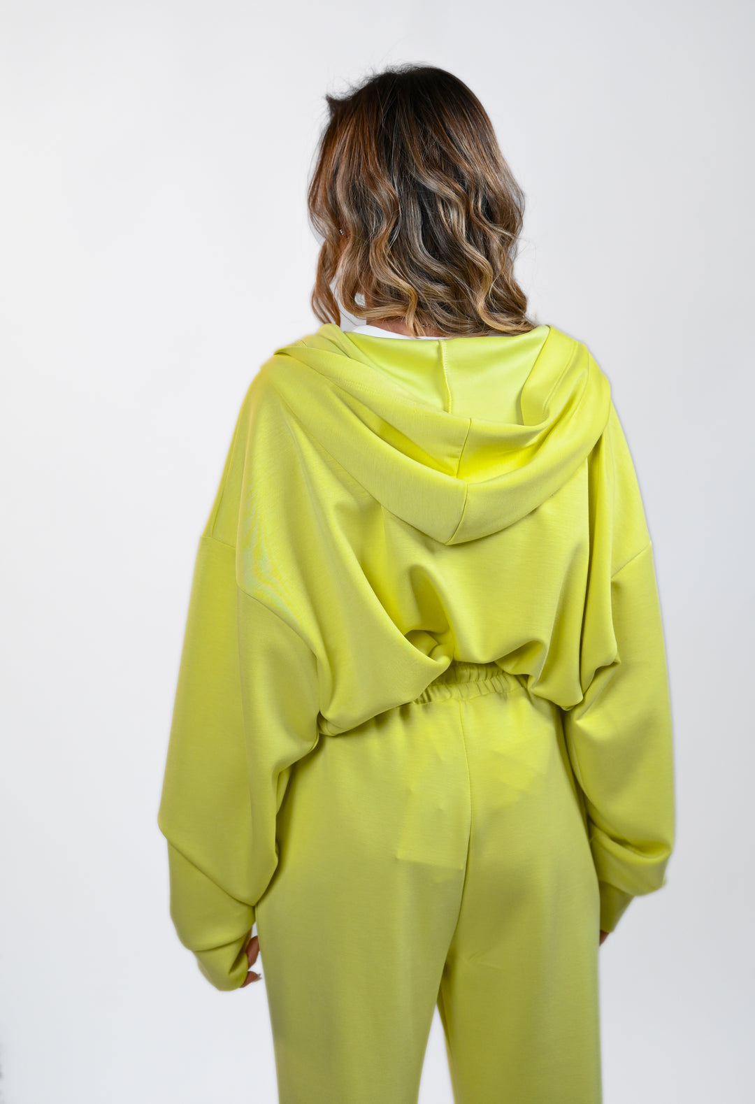 TUTA LUMINA CON CAPPUCCIO